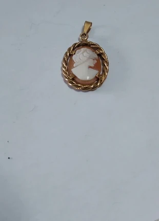 Pendentif camée doré, zustand: Gut, 17,00 €, 18,55 € beinhaltet Vinted-Käuferschutz Pro