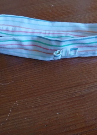 Bandeau tête beve Obaibi , marque: Okaïdi, état: Bon état, 2,00 €, 2,80 € Protection acheteurs incluse