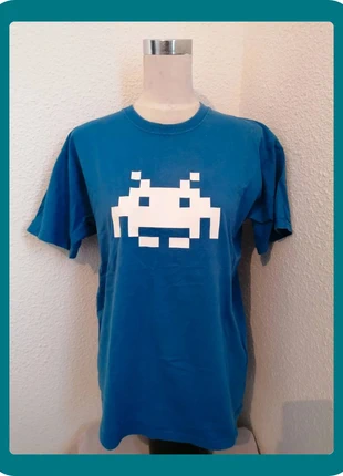 Tee-shirt bleu space invaders retrogaming taille M =5€, brand: Space Invaders, condition: Good, size: M, €5.00, €5.95 includes Buyer Protection Pro