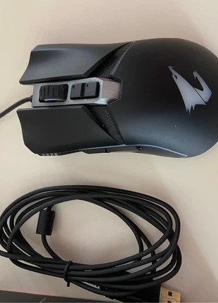 Gaming Mouse Aorus M5, merk: Aorus, staat: Heel goed, € 50,00, € 53,20 inclusief Kopersbescherming