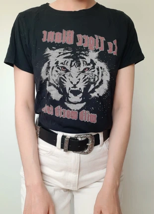 T-shirt noir avec tigre Ginatricot XS/S, marca: Gina Tricot, estado: Muy bueno, tamaño: XS / 34 / 6, 2,00 €, 2,80 € Protección al comprador incluida