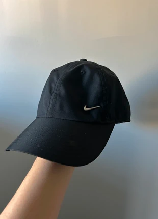 Casquette Nike noire, marke: Nike, zustand: Sehr gut, größe: Einheitsgröße, 9,00 €, 10,15 € inklusive Vinted-Käuferschutz