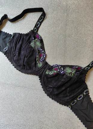 Splinternieuwe Prima Donna bh maat eu 70 C, marca: PrimaDonna, estado: Novo com etiquetas, tamanho: 70C, €15.00, €16.45 inclui Proteção do Comprador