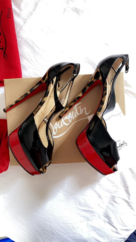 Sandales noires Christian Louboutin Vinted