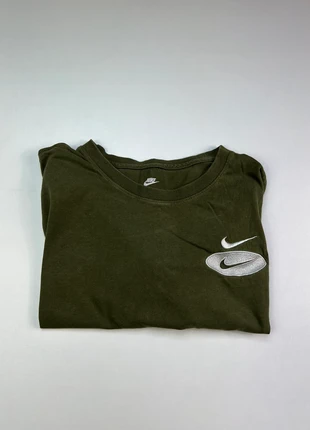 Nike T-shirt vert logo brodé, marque: Nike, état: Bon état, taille: M, 12,00 €, 13,30 € Protection acheteurs incluse