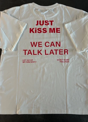 T-Shirt “Just Kiss Me” S, condizioni: Nuovo senza cartellino, taglia: S, €10.00, €11.20 include la Protezione acquisti