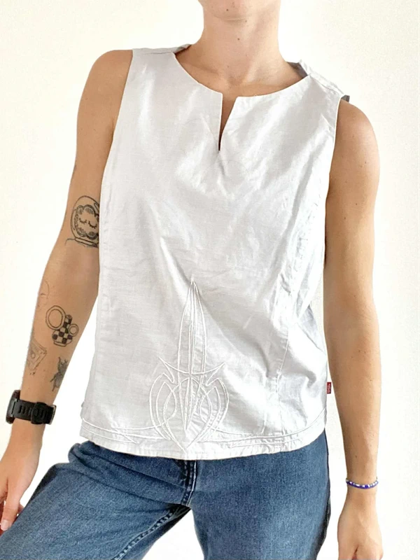 Top Levis Girls Vintage Medium - Très bon état - photo numéro 6