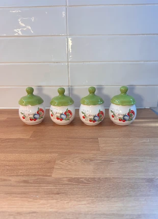 Lot de 4 pots en céramique décor fruits – couvercles verts, marca: sansnom., estado: Bom, €5.00, €5.95 inclui Proteção do Comprador