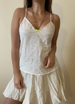 Cute white 100% cotton broderie camisole, marque: Monoprix, état: Neuf sans étiquette, taille: S / 36 / 8, 9,00 €, 10,15 € Protection acheteurs incluse