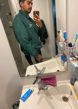 Bershka Green Jacket with “Foresthill Auto Repair” Embroidery – Size M, brand: Bershka, condition: Very good, size: M, €8.50, €9.63 includes Buyer Protection