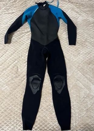 Neopreno 3/2, merk: Tribord, staat: Heel goed, maat: S / 36 / 8, € 40,00, € 42,70 inclusief Kopersbescherming