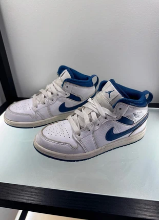 Nike Air Jordan 1 Mid SE Youth Size 1Y White Blue Basketball Shoes Sneakers, brand: Nike, condition: Good, size: One size, £38.35, £41.72 includes Buyer Protection