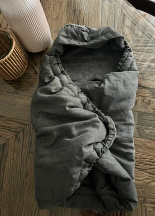 Zamboo Einschlagdecke für Babyschale/Fußsack - weich & warm - kaum genutzt, merk: Zamboo, staat: Heel goed, € 15,00, € 16,45 inclusief Kopersbescherming