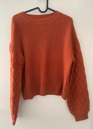 Pull orange terracotta avec design sur les manches - Shein - S, marque: Shein, état: Neuf sans étiquette, taille: S / 36 / 8, 6,90 €, 7,95 € Protection acheteurs incluse