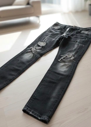 jeans gris et noir homme déchiré de la marque John H en taille US29, marque: John H, état: Très bon état, taille: W29 | FR 38, 15,00 €, 16,45 € Protection acheteurs incluse