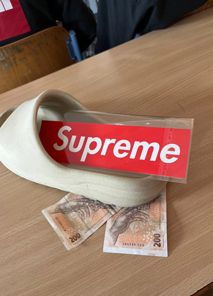 Obrázek k inzerátu: Supreme 1week sticker