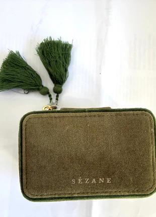 Sezane boîte à bijoux, marque: Sézane, état: Neuf sans étiquette, 15,00 €, 16,45 € Protection acheteurs incluse