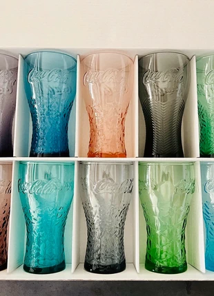 Coffret collector verres Mac do 100 ans 10 verres, merk: Coca-Cola, staat: Nieuw met prijskaartje, € 45,00, € 47,95 inclusief Kopersbescherming