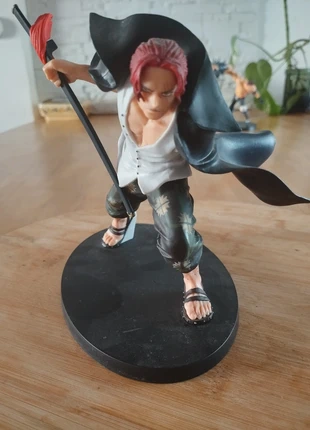 Figurine Sanks, staat: Heel goed, maat: 16 jaar / 176 cm, € 6,00, € 7,00 inclusief Kopersbescherming