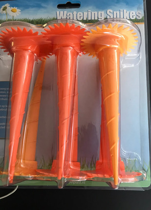 Watering spikes, brand: noviplast, condizioni: Ottime, €2.00, €2.80 include la Protezione acquisti