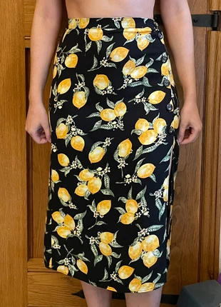 H&M lemon print midi skirt, brand: H&M, condition: Very good, size: S / UK 8-10, £5.00, £5.95 includes Buyer Protection