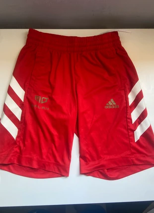 Short adidas Mohamed Salah, marca: adidas, estado: Satisfatório, tamanho: 10 anos / 140 cm, €4.00, €4.90 inclui Proteção do Comprador
