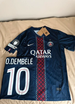 Maillot PSG 2025/2026 Ousmane Dembele Badge UEFA Taille S, marke: Nike, zustand: Sehr gut, größe: S, 29,90 €, 32,10 € beinhaltet Vinted-Käuferschutz Pro