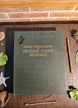 Histoire générale illustrée de la Deuxième Guerre Mondiale - Livre ancien 1947, staat: Goed, € 20,00, € 21,70 inclusief Kopersbescherming Pro