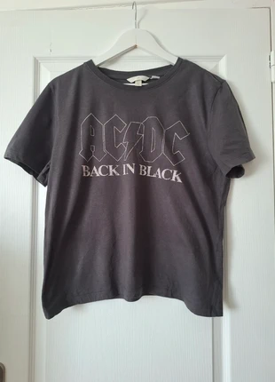 T-shirt fille Acdc, brand: H&M, condition: Very good, size: M / 38 / 10, €3.00, €3.85 includes Buyer Protection
