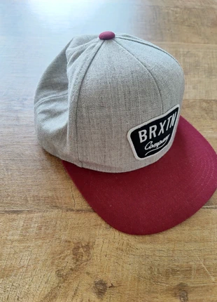 Brixton Cap - Grey/red - one size, marca: Brixton, estado: Bom, tamanho: Tamanho único, €5.00, €5.95 inclui Proteção do Comprador