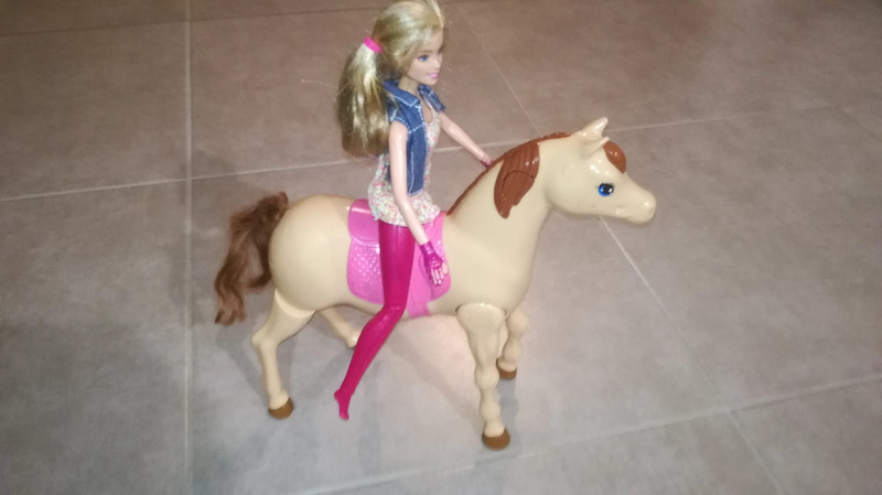 Barbie hop à cheval sales