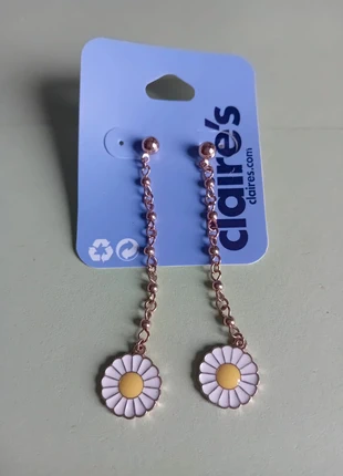 •●Boucles d'oreilles fantaisies marguerites●•, marca: Claire's, estado: Muy bueno, 3,00 €, 3,85 € Protección al comprador incluida