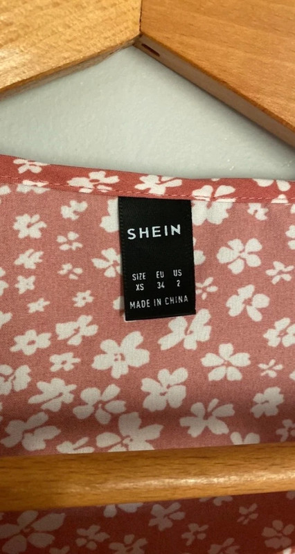 SHEIN Red / Dark Pink with White Flower Pattern Blouse Size Extra Small US 2 3