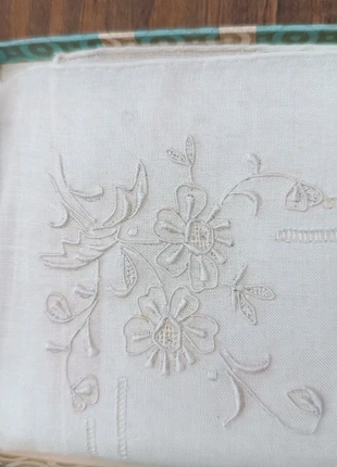 Pañuelos bolsillo bordados a mano 13x13cm, marque: Souvenir, état: Neuf avec étiquette, 5,00 €, 5,95 € Protection acheteurs incluse