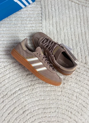Adidas Handball spezial chalky brown - 38.5, marke: adidas, zustand: Sehr gut, größe: 38.5, 120,00 €, 126,70 € inklusive Vinted-Käuferschutz