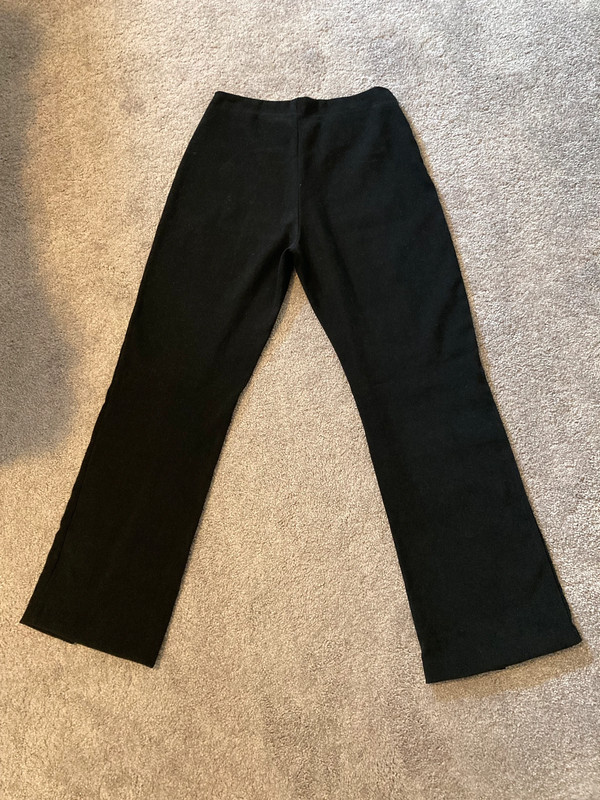 Black dress pants EUR42. (10) 2