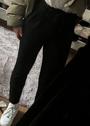 Vero Moda Anzughose Bequem Stretch schwarz, merk: Vero Moda, staat: Goed, maat: M / 38 / 10, € 6,00, € 7,00 inclusief Kopersbescherming