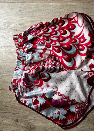 Short été fleurie, marke: Shein, zustand: Neu, größe: XS / 34 / 6, 3,00 €, 3,85 € inklusive Vinted-Käuferschutz