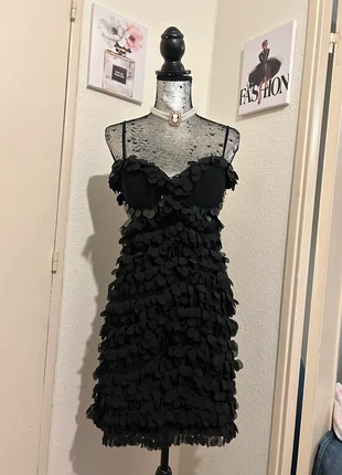 Robe chic pétales strass chic style vintage, marque: Vintage Dressing, état: Très bon état, taille: M / 38 / 10, 15,00 €, 16,45 € Protection acheteurs (Pro) incluse