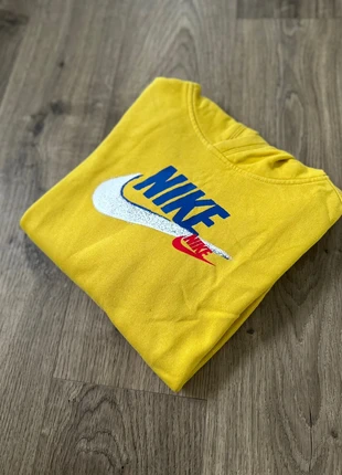 Sweat-shirt Nike Jaune - Ado Garçon - taille 13-15 ans, marke: Nike, zustand: Sehr gut, größe: 14 Jahre / 164, 13,00 €, 14,35 € inklusive Vinted-Käuferschutz