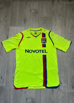Maillot vintage Olympique Lyonnais Umbro – Novotel, brand: Umbro, condition: Very good, size: XS, €55.00, €58.45 includes Buyer Protection