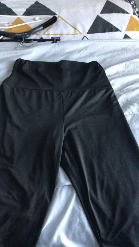 Panta cour noir