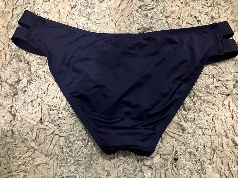 Women’s bikini bottom size M 4