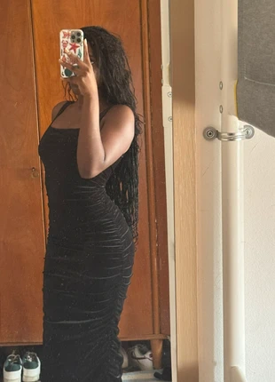 Vestito lungo nero velluto, marca: Shein, estado: Muito bom, tamanho: S / 36 / 8, €10.00, €11.20 inclui Proteção do Comprador