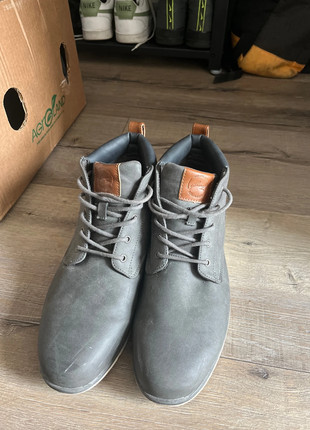 Chaussures homme pier one Vinted
