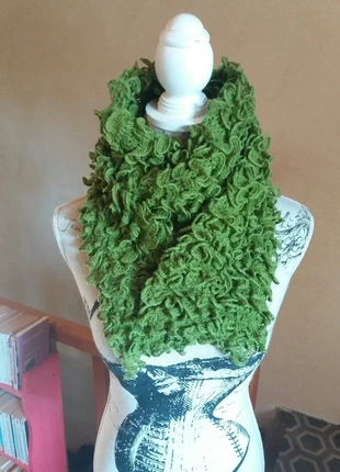 Écharpe vintage verte, marque: Vintage, état: Très bon état, 5,00 €, 5,95 € Protection acheteurs incluse