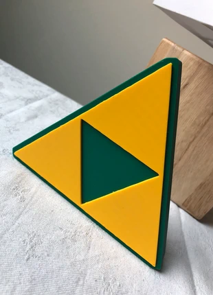 Figurine zelda triforce logo figure, marque: Zelda, état: Neuf sans étiquette, taille: Prématuré, jusqu'à 44cm, 10,00 €, 11,20 € Protection acheteurs (Pro) incluse