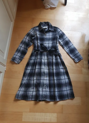 Kleid Winterkleid Karokleid Gr.140, merk: Sonstiges, staat: Heel goed, maat: 10 jaar / 140 cm, € 5,00, € 5,95 inclusief Kopersbescherming
