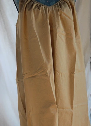 Magnifique robe beige H&M, brand: H&M, condizioni: Buone, taglia: M / IT 42 / EU 38, €5.99, €6.99 include la Protezione acquisti