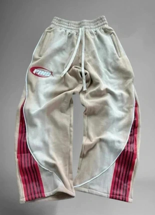 Jogging baggy y2k beige - Taille L, marke: y2k, zustand: Neu, mit Etikett, größe: L, 35,00 €, 37,45 € inklusive Vinted-Käuferschutz